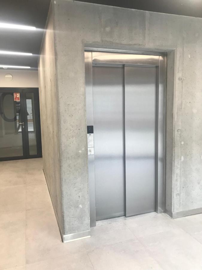 Kawalerka Na Targowej Torun Exterior foto